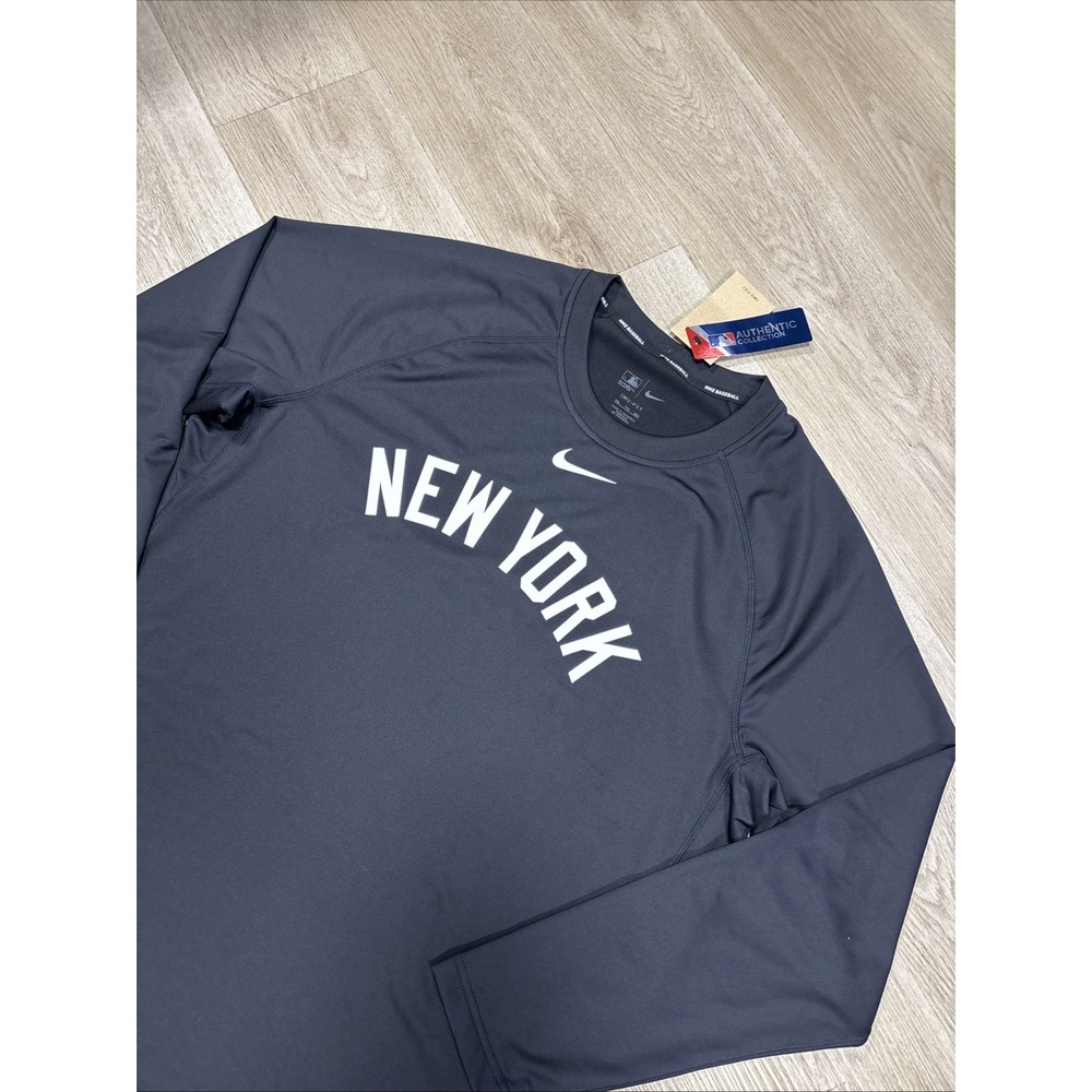NWT Nike New York Yankees Game Time Raglan Performance Long Sleeve Shirt Men 2XL